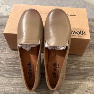 Softwalk NIB Shelby flat